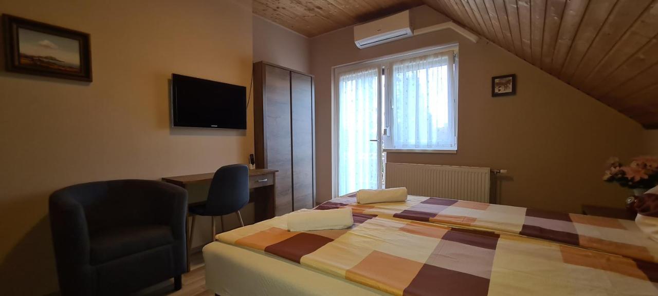 Hajas Família Kiadó Szobák Balatonmáriafürdő Exterior foto