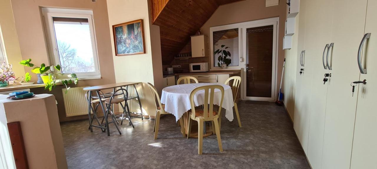 Hajas Família Kiadó Szobák Balatonmáriafürdő Exterior foto