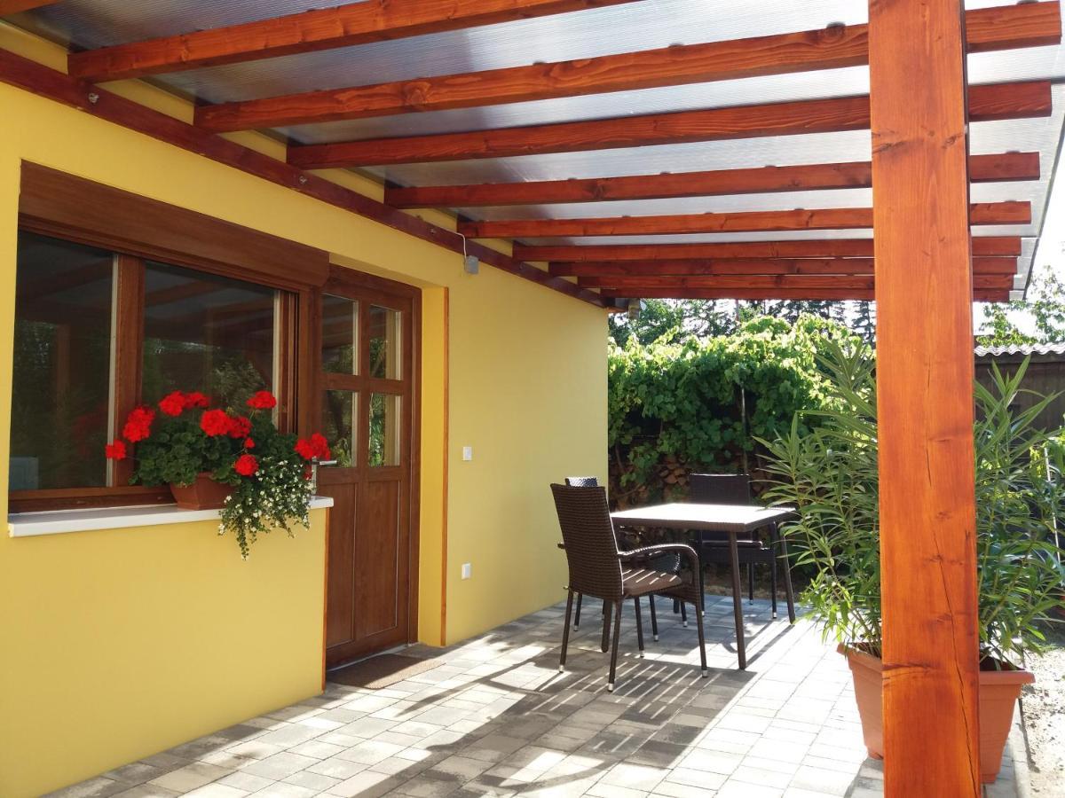 Hajas Família Kiadó Szobák Balatonmáriafürdő Exterior foto