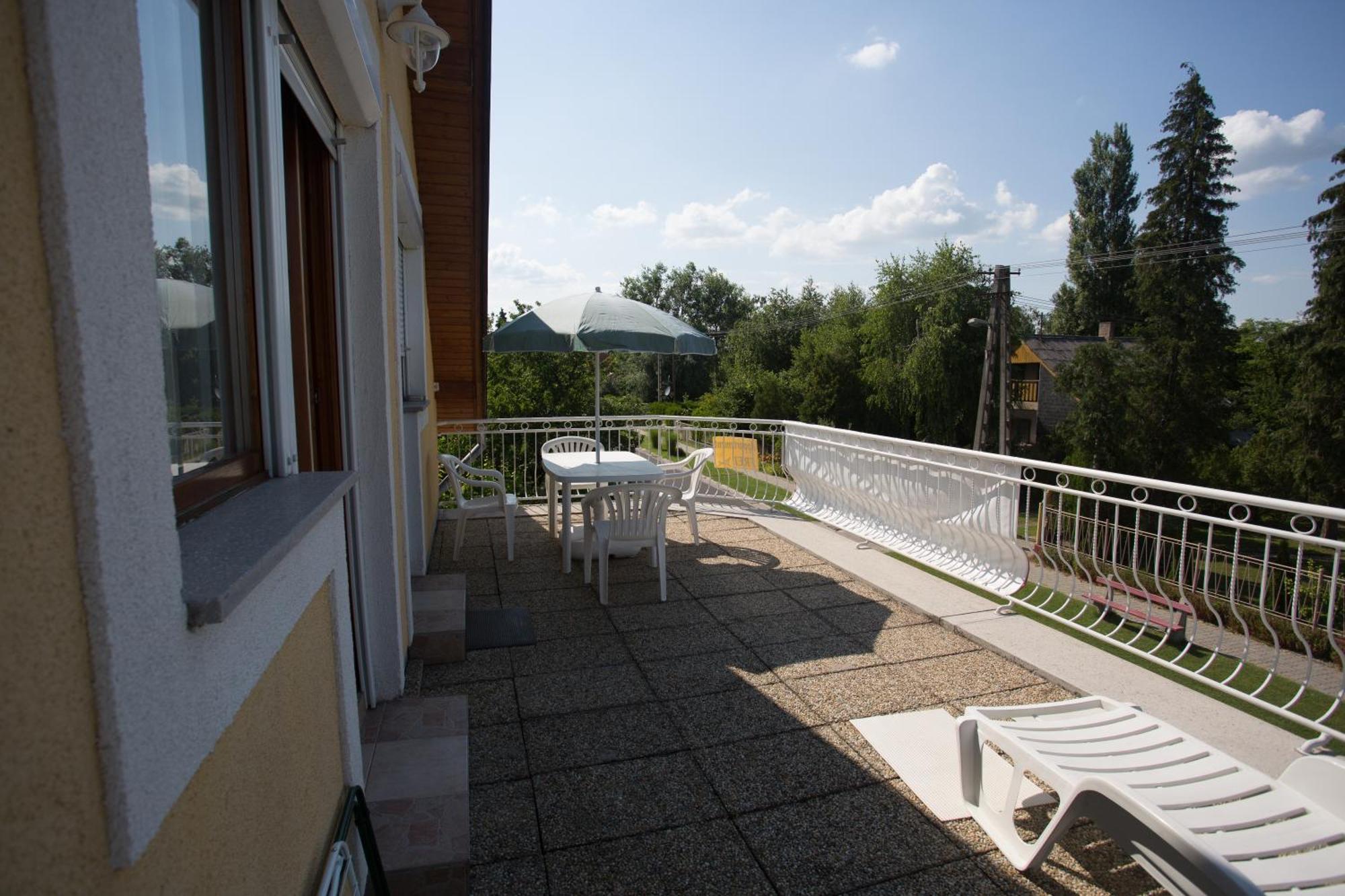 Hajas Família Kiadó Szobák Balatonmáriafürdő Exterior foto