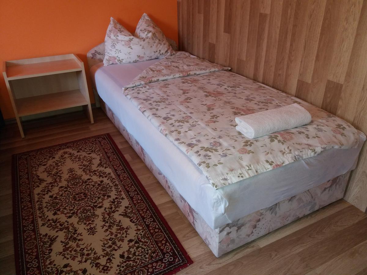 Hajas Família Kiadó Szobák Balatonmáriafürdő Exterior foto
